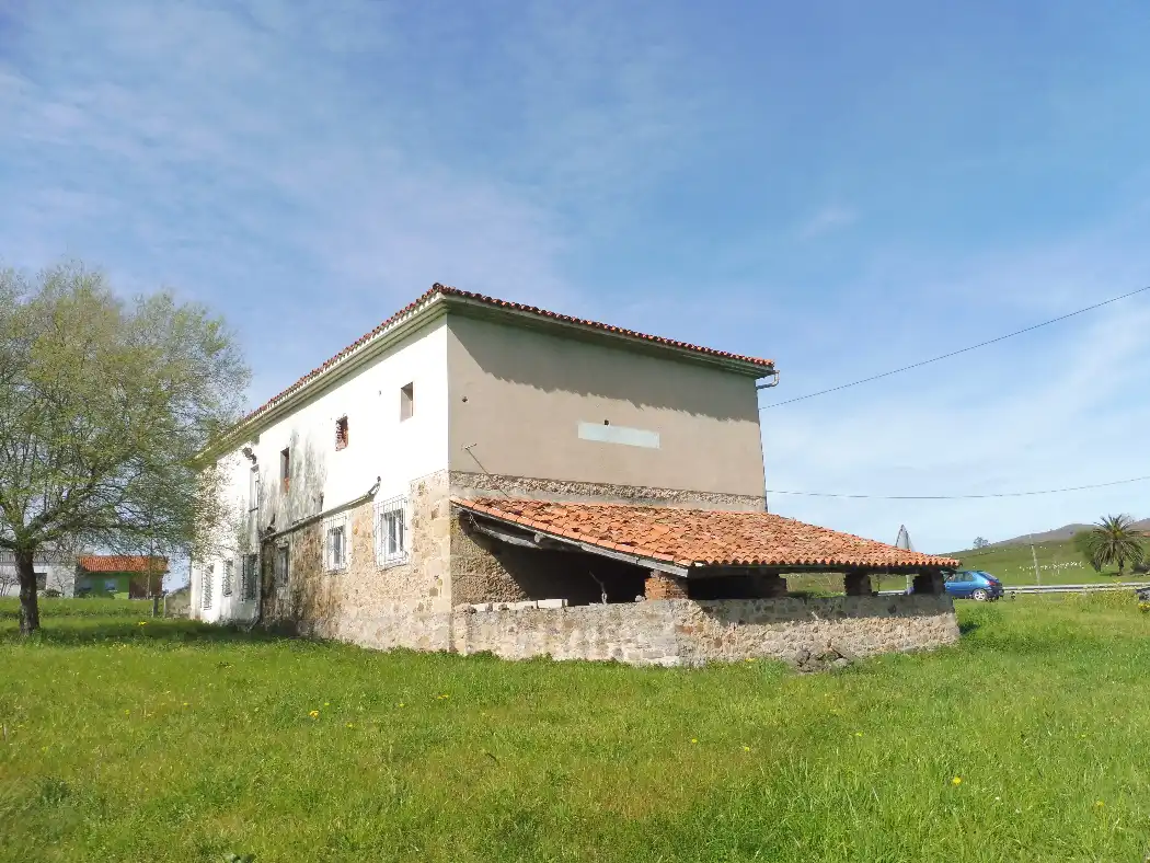 Country homes for sale in Calle Vuelta Abajo, Penagos
