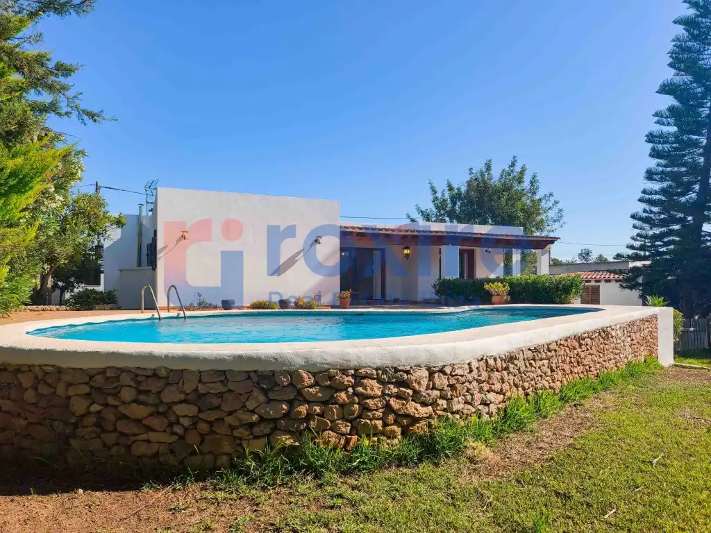 Piscina de Casa o chalet de alquiler en Sant Antoni de Portmany con Jardín privado, Terraza y Piscina