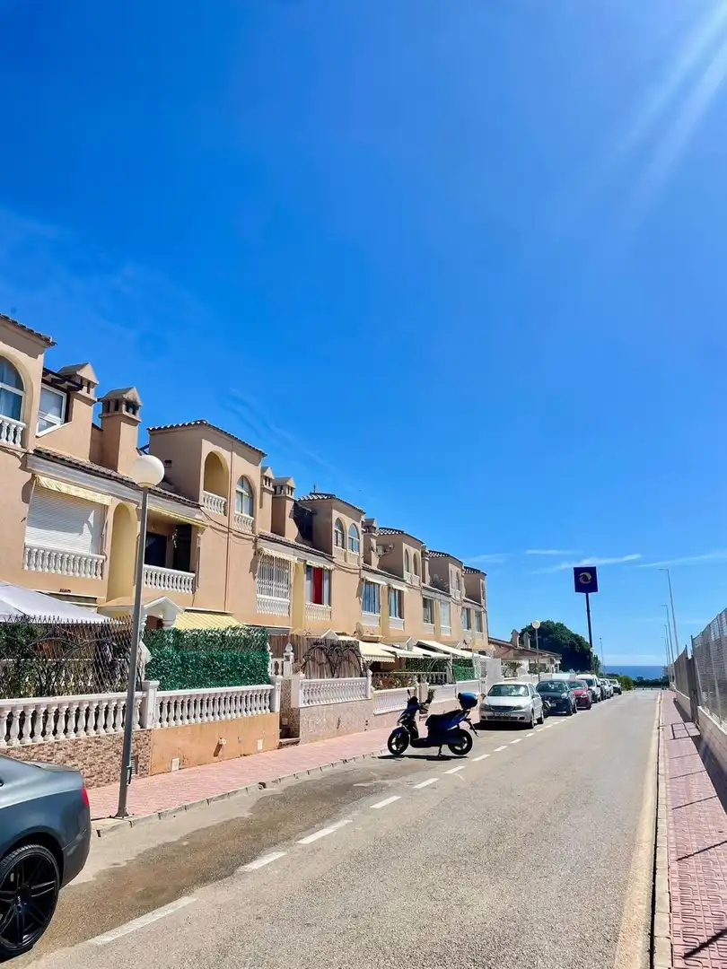 Ático con terraza en venta en Los Balcones - Los Altos, imagen 21