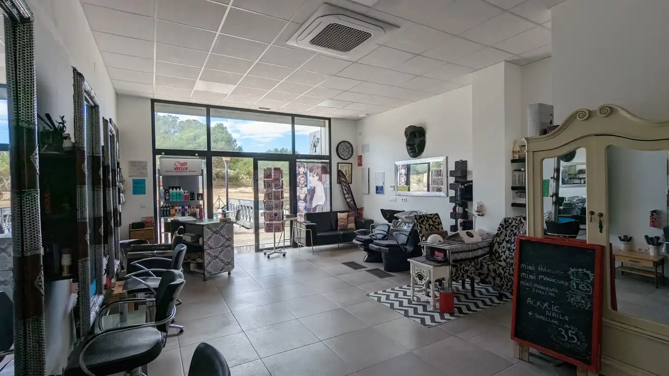 Local en venda en Algorfa amb Terrassa
