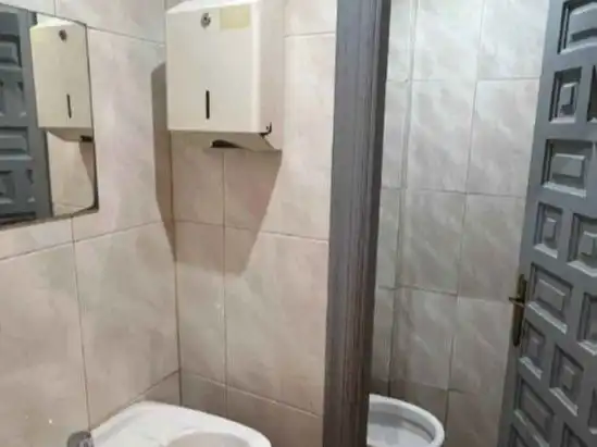 Bathroom of Commercial properties for sale in Buitrago del Lozoya  with Air Conditioner and Terrace