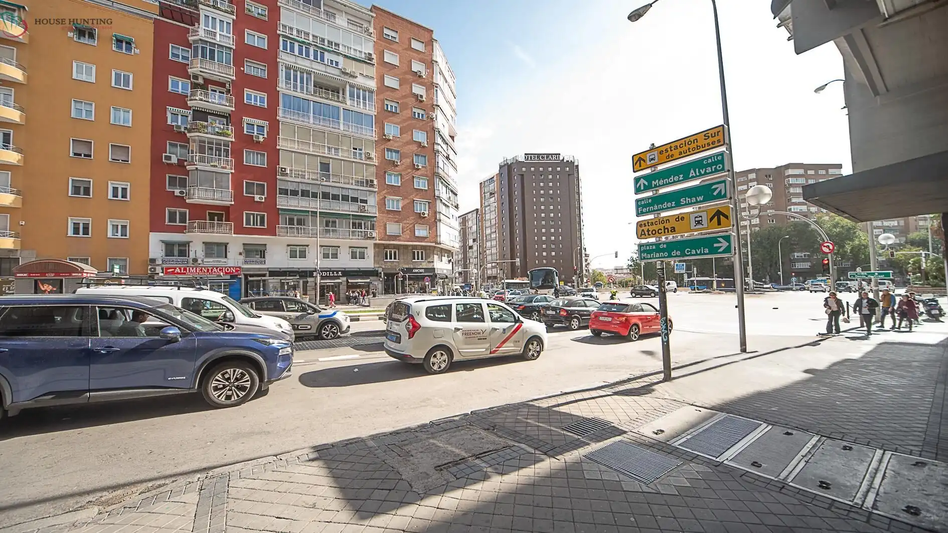 Exterior view of Commercial properties for sale in Madrid  with Air Conditioner