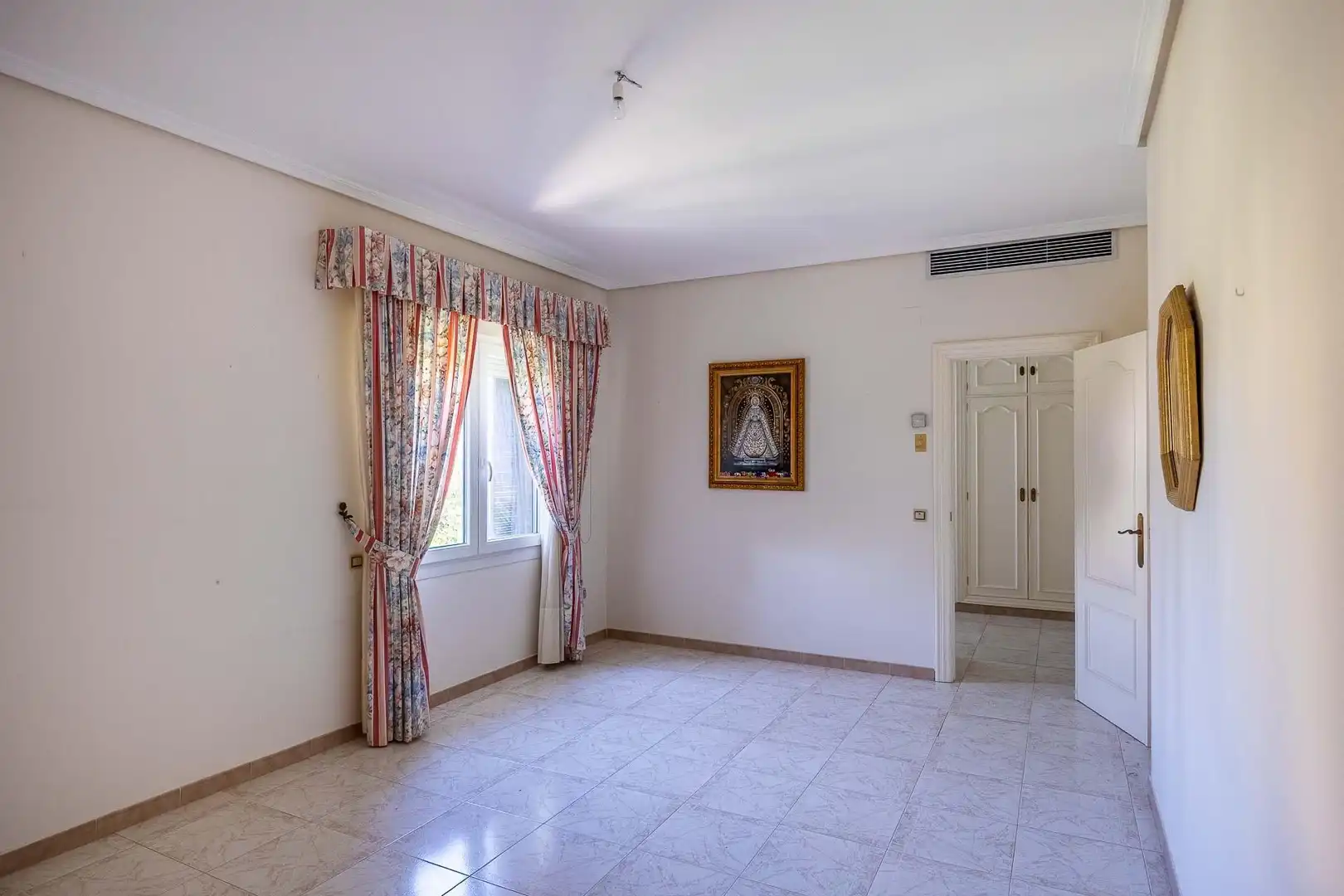 Casa o chalet en venta en Gelves con Jardín privado y Piscina comunitaria