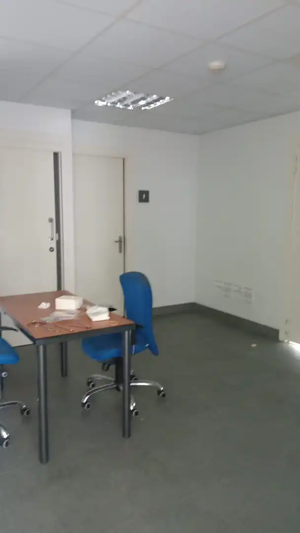 Local comercial en alquiler en Puente Viesgo, imagen 4