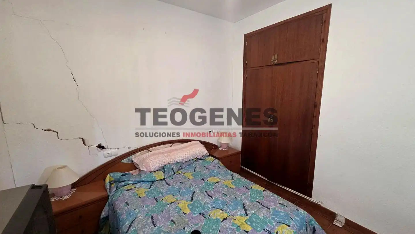 Bedroom of Houses for sale in Villares del Saz  with Heating