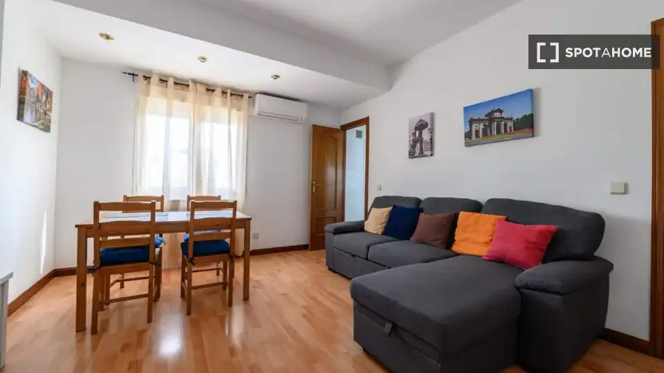 Wohnzimmer von Wohnung zur Miete in Madrid mit Klimaanlage, Heizung und Möbliert