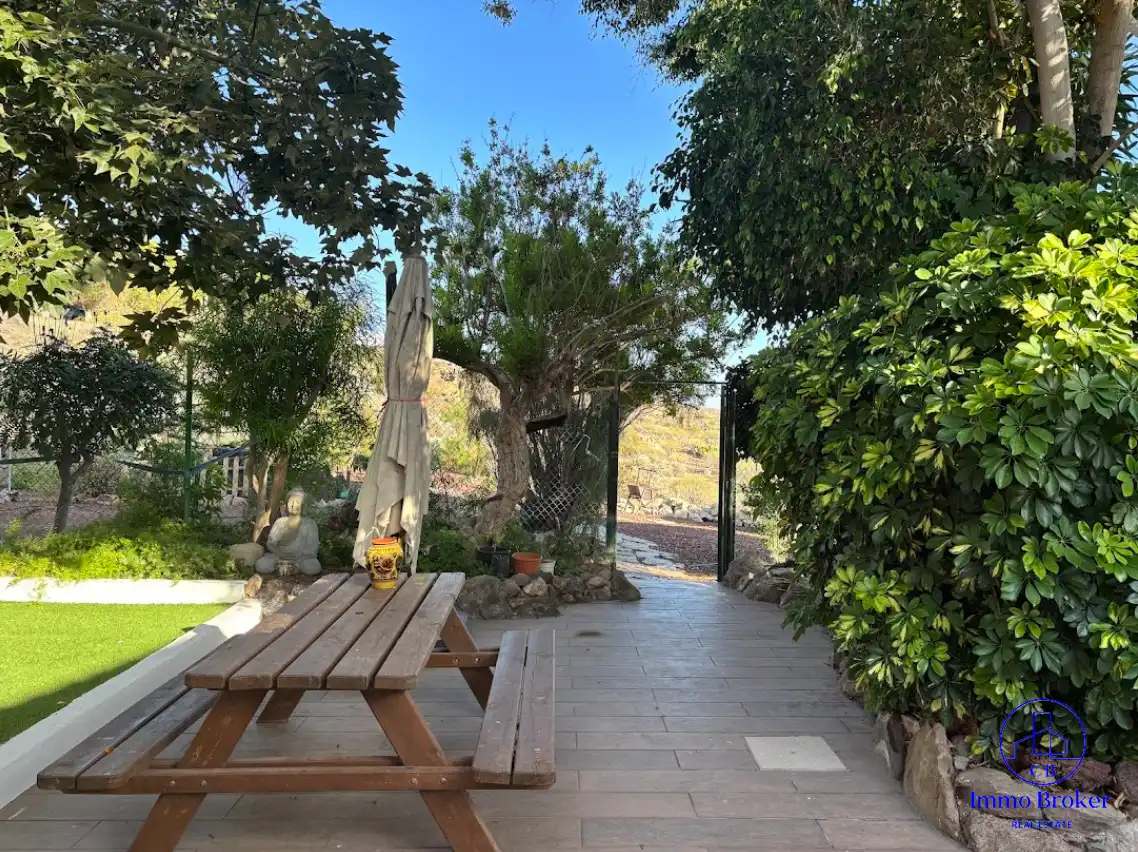 Terrassa de Finca rústica en venda en Guía de Isora amb Aire condicionat, Jardí privat i Traster