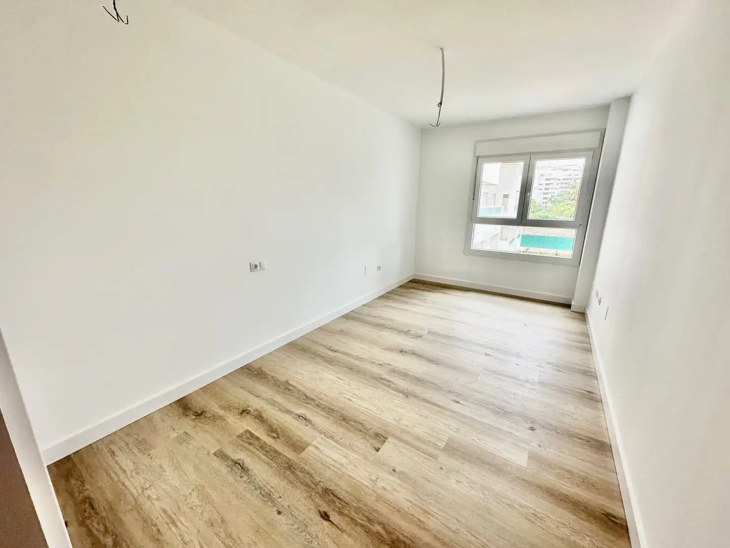 Schlafzimmer von Wohnungen zur Miete in Marbella mit Klimaanlage, Terrasse und Schwimmbad