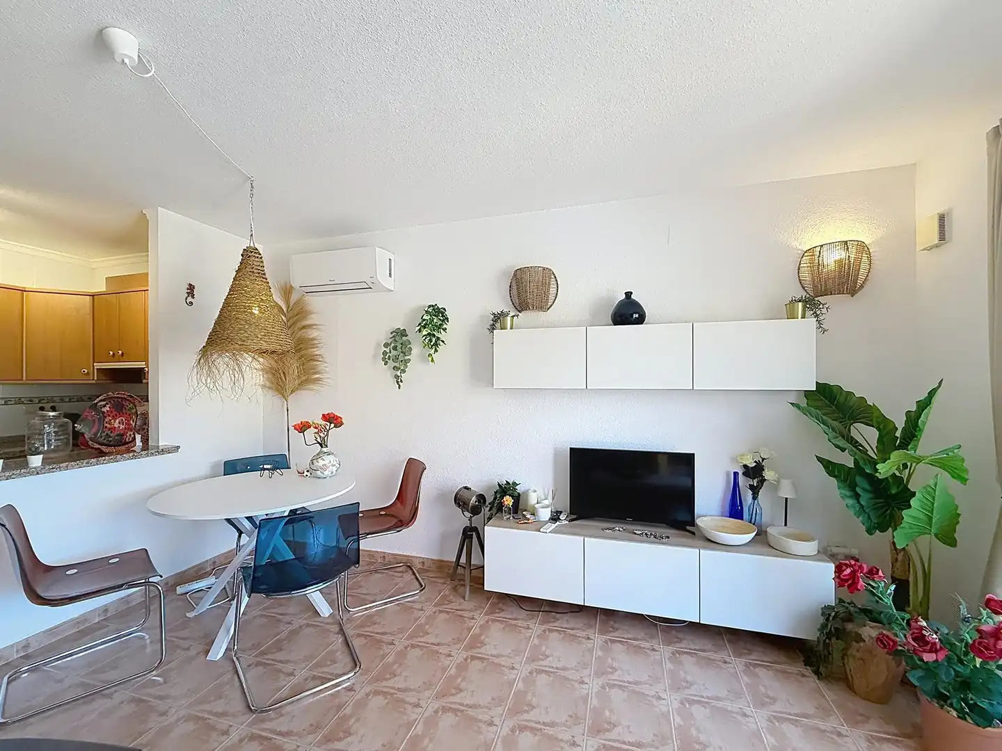 Sala d'estar de Apartament en venda en Benitachell / El Poble Nou de Benitatxell amb Aire condicionat, Calefacció i Terrassa