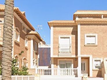 Casa in vendita a Avenida Ciudad de Cádiz 40