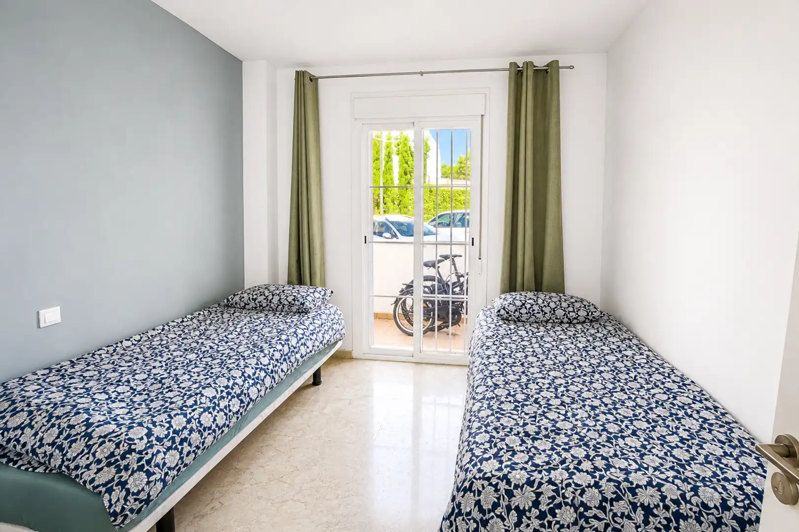 Bedroom of Ground floor for sale in Manilva  with Air Conditioner, Terrace and Swimming Pool