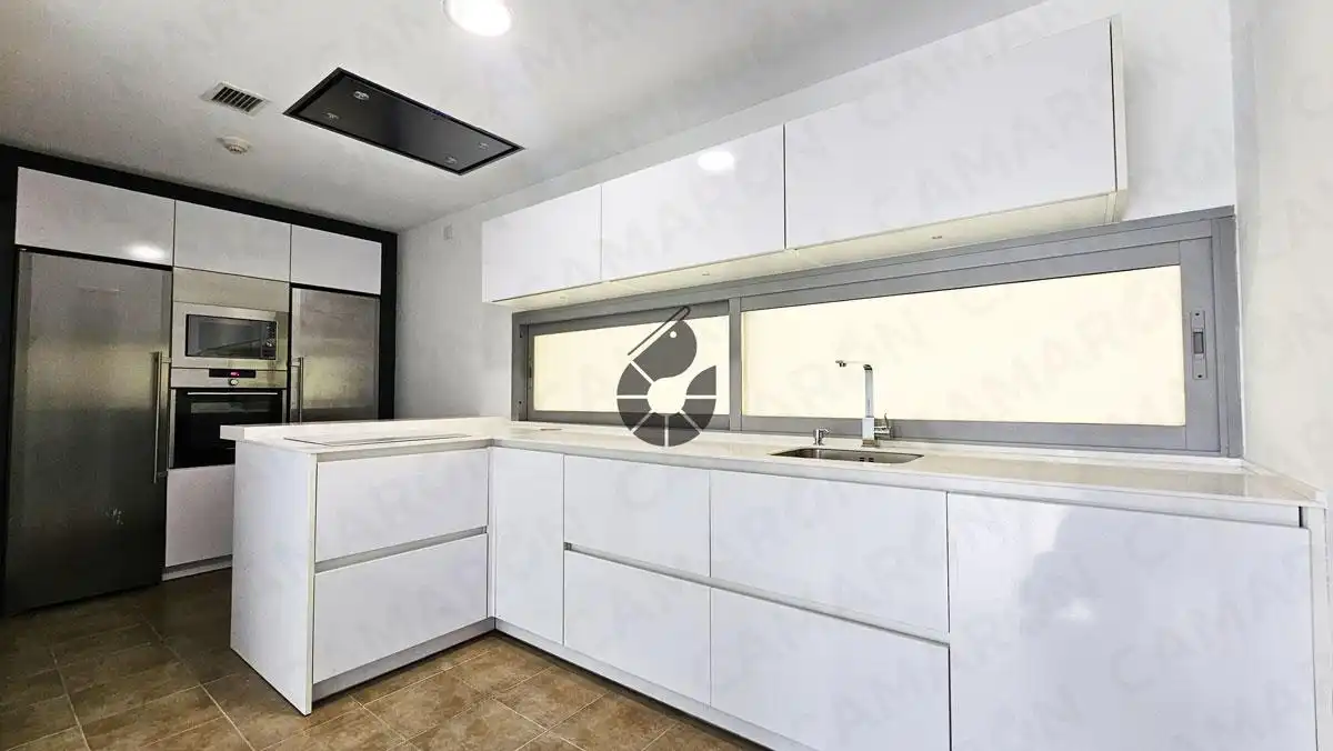 Cocina de Piso en venta en Mairena del Aljarafe con Aire acondicionado, Trastero y Piscina comunitaria