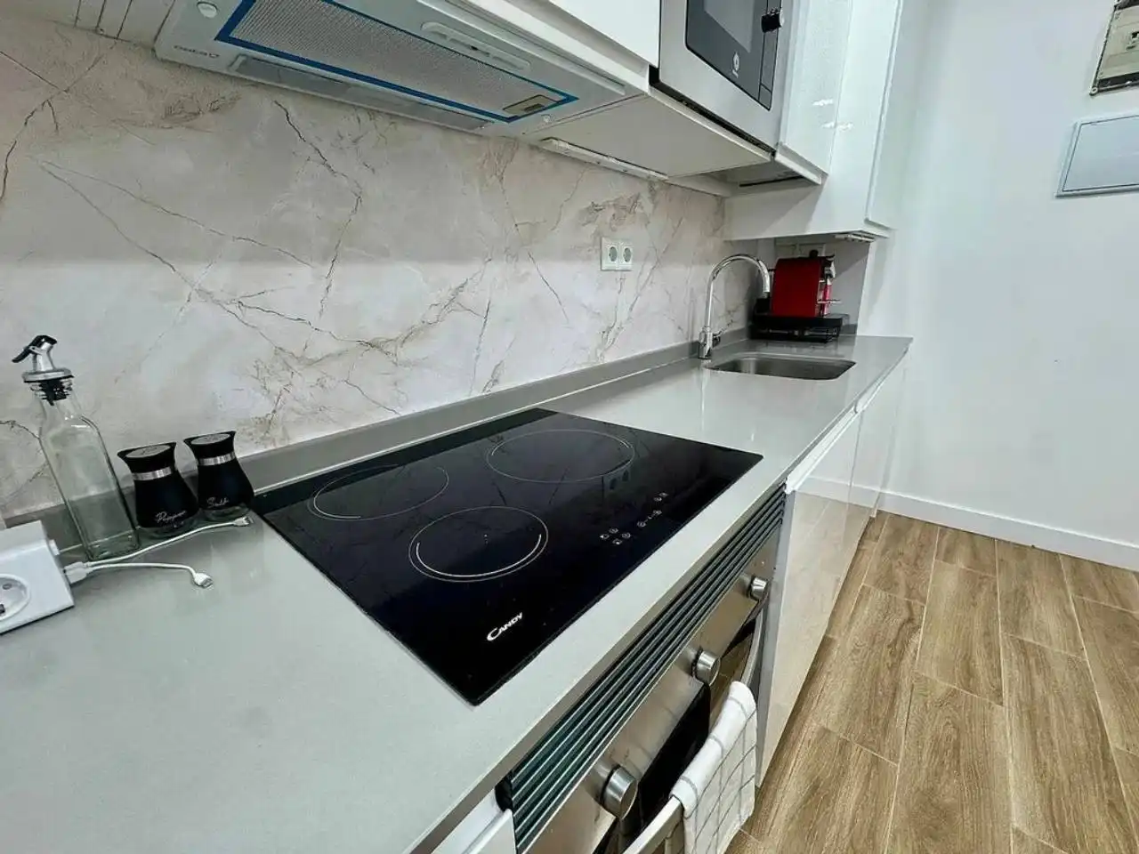 Cuina de Estudi en venda en Sant Feliu de Llobregat amb Aire condicionat, Calefacció i Parquet