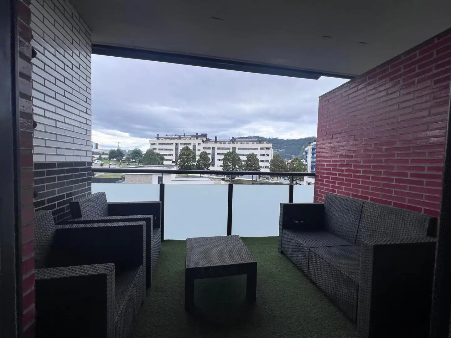 Terraza de Piso de alquiler en Oviedo  con Calefacción, Terraza y Trastero
