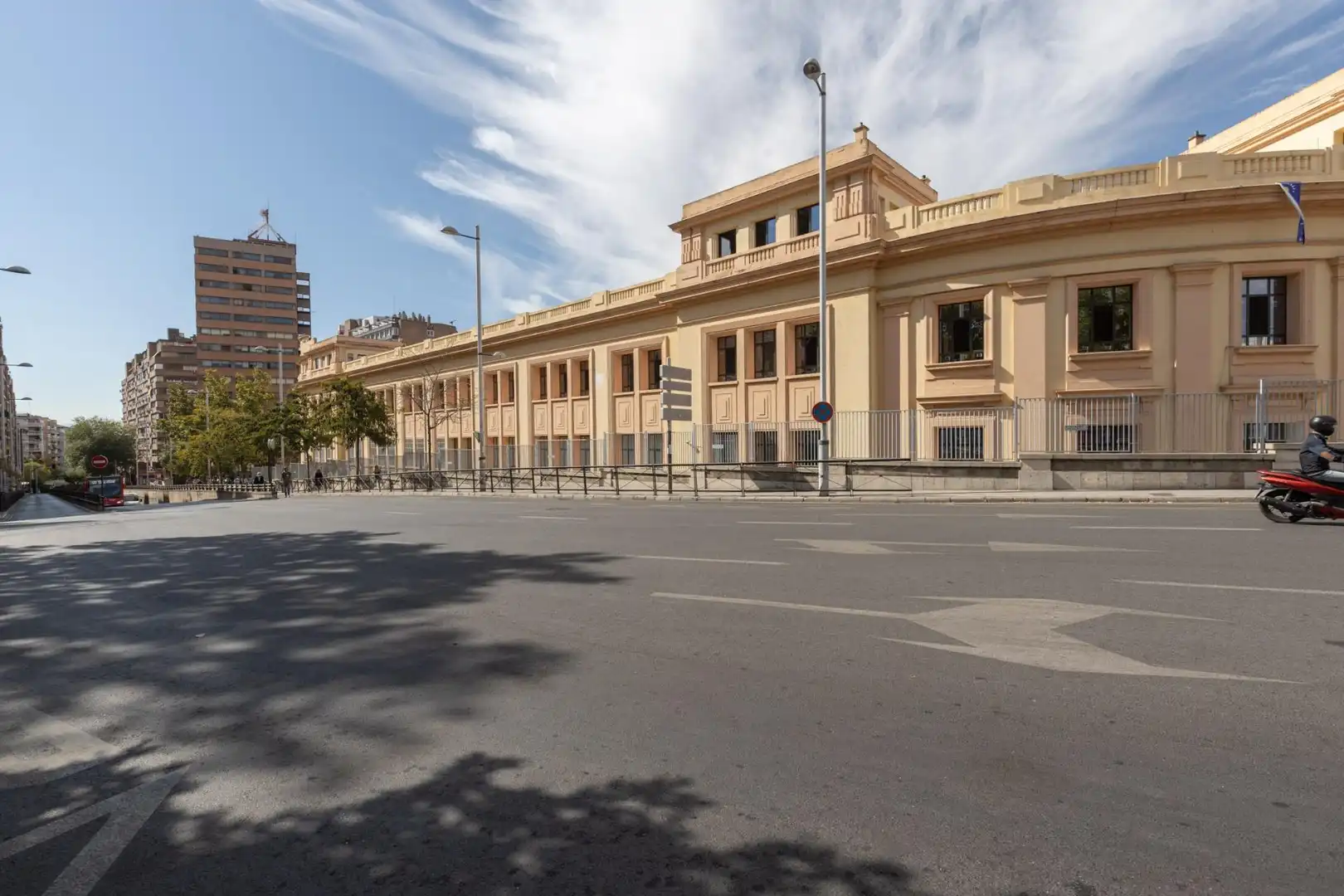 Exterior view of Flat for sale in  Granada Capital  with Air Conditioner, Storage room and Furnished