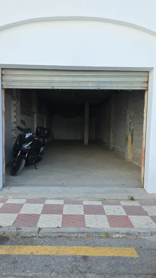 Local comercial en venda a Centro, imagen 2