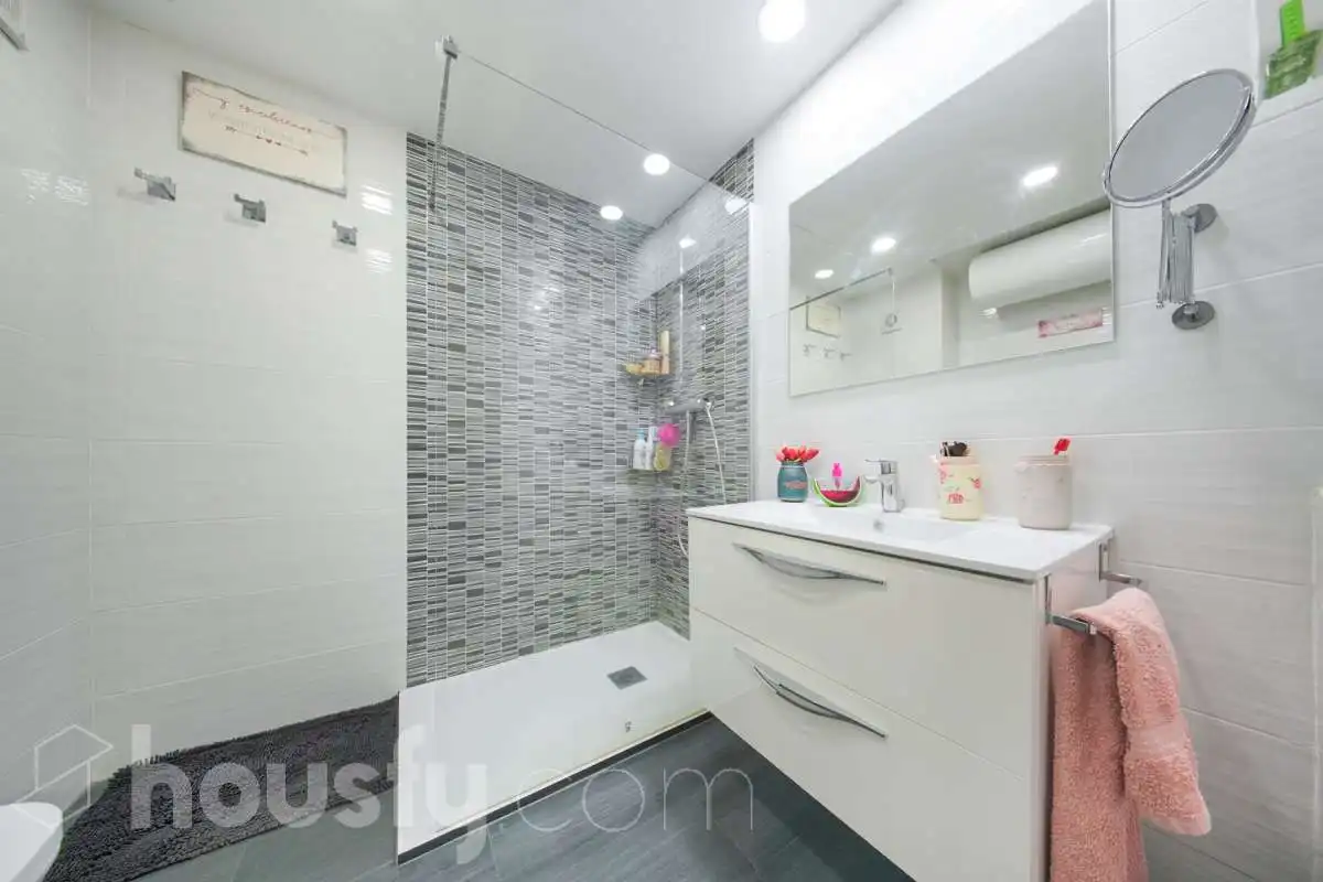 Bathroom of Flat for sale in Usera