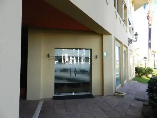 Locale commerciale in vendita a Puerto de Sotogrande - La Marina, imagen 3