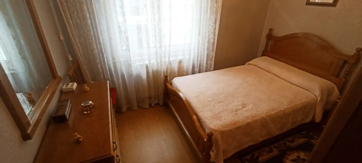 Habitación de Piso en venta en Gijón  con Calefacción