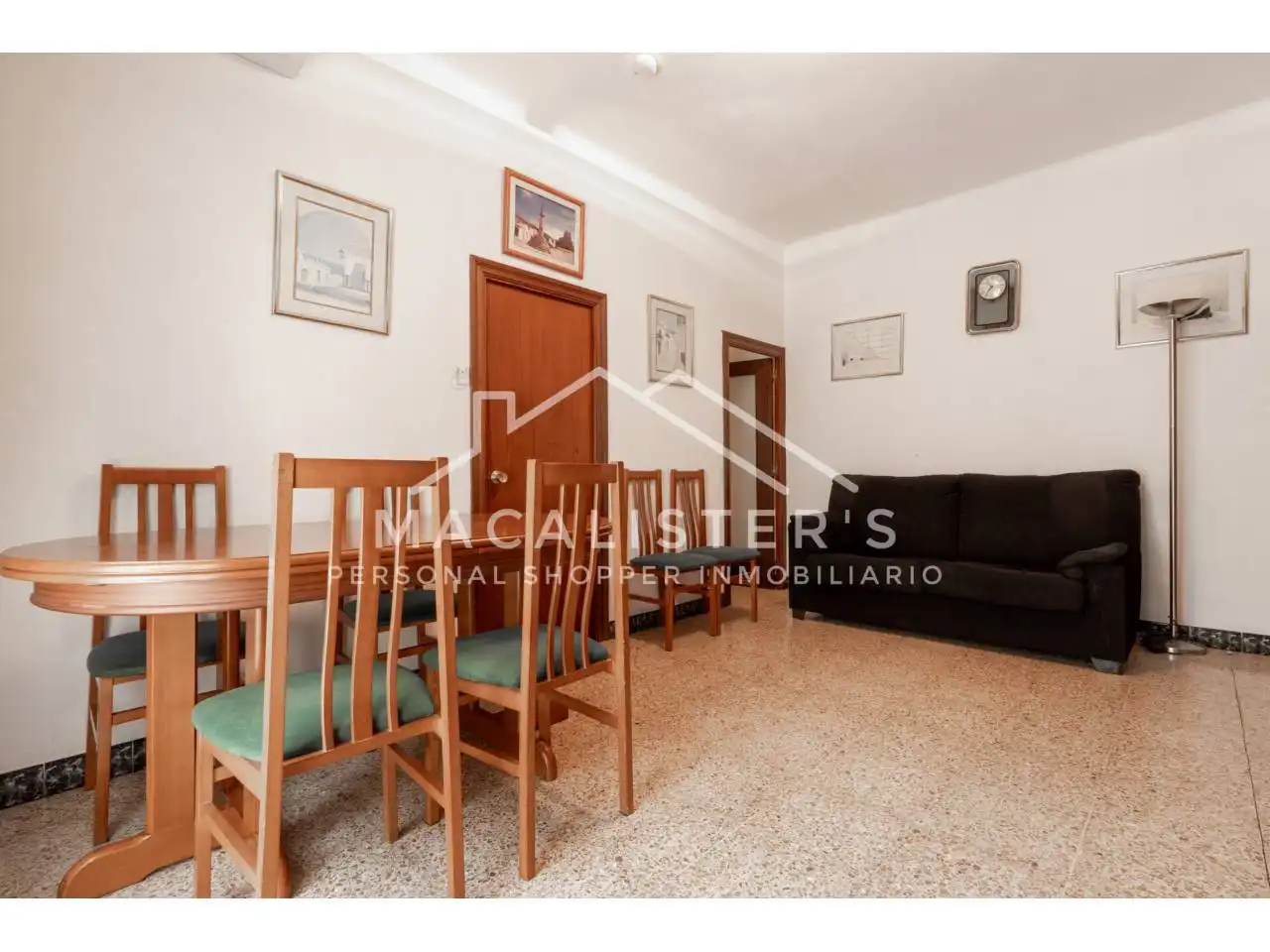 Exterior view of Flat for sale in Barcelona  with Air Conditioner and Balcony