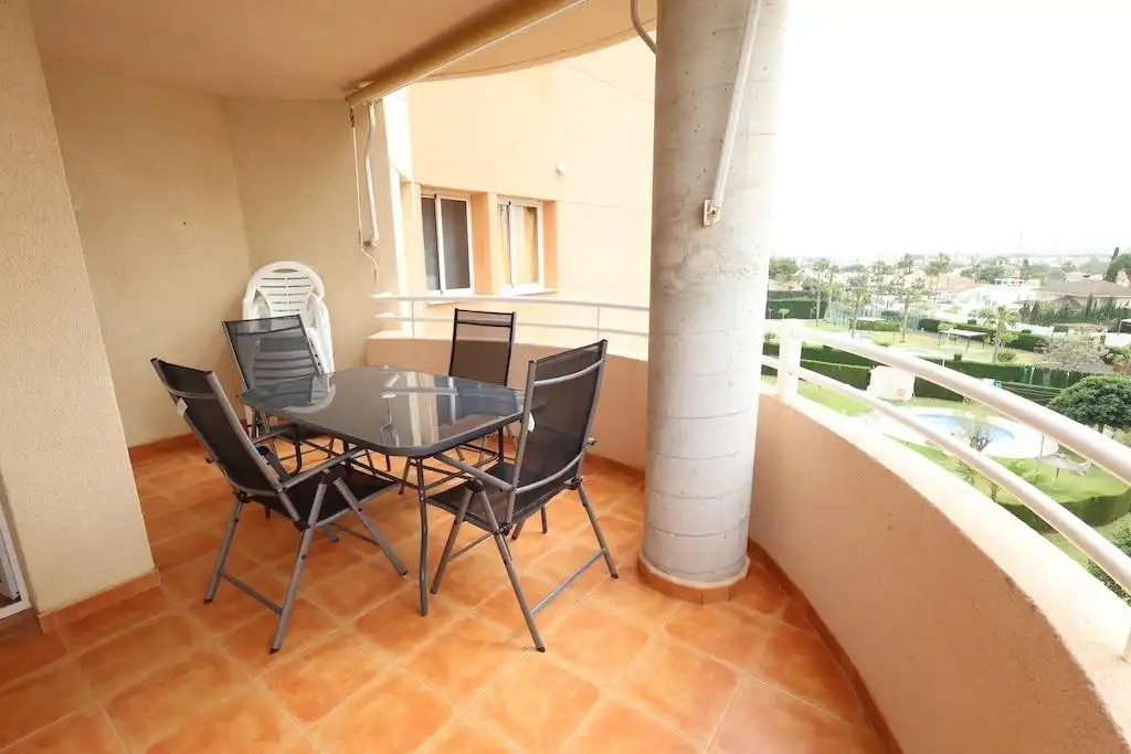 Apartamento con piscina en alquiler en Calle Teodoro llorente, imagen 13