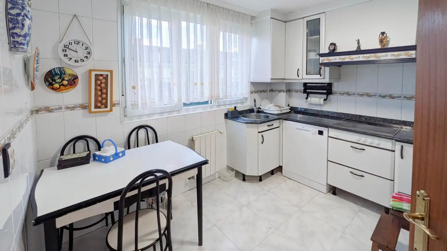 Kitchen of Detached homes for sale in Camargo  with Heating, Parquet flooring and Terrace