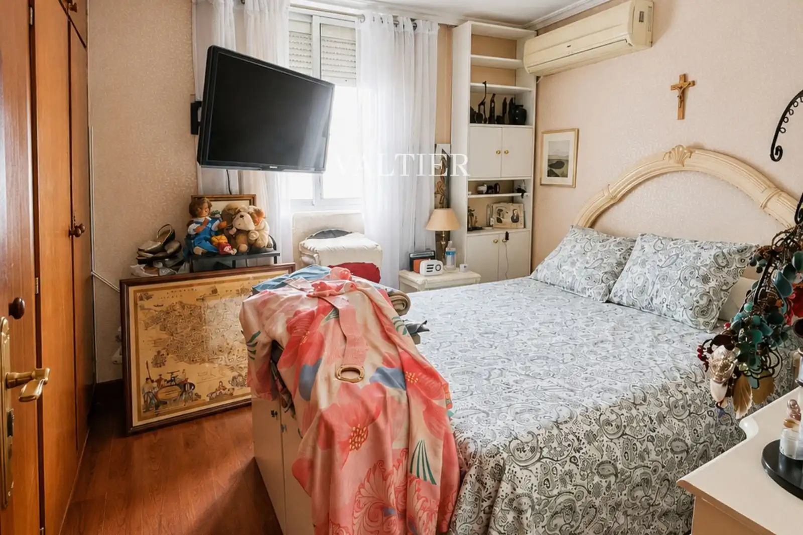 Schlafzimmer von Wohnung zur Miete in Madrid mit Klimaanlage, Terrasse und Möbliert
