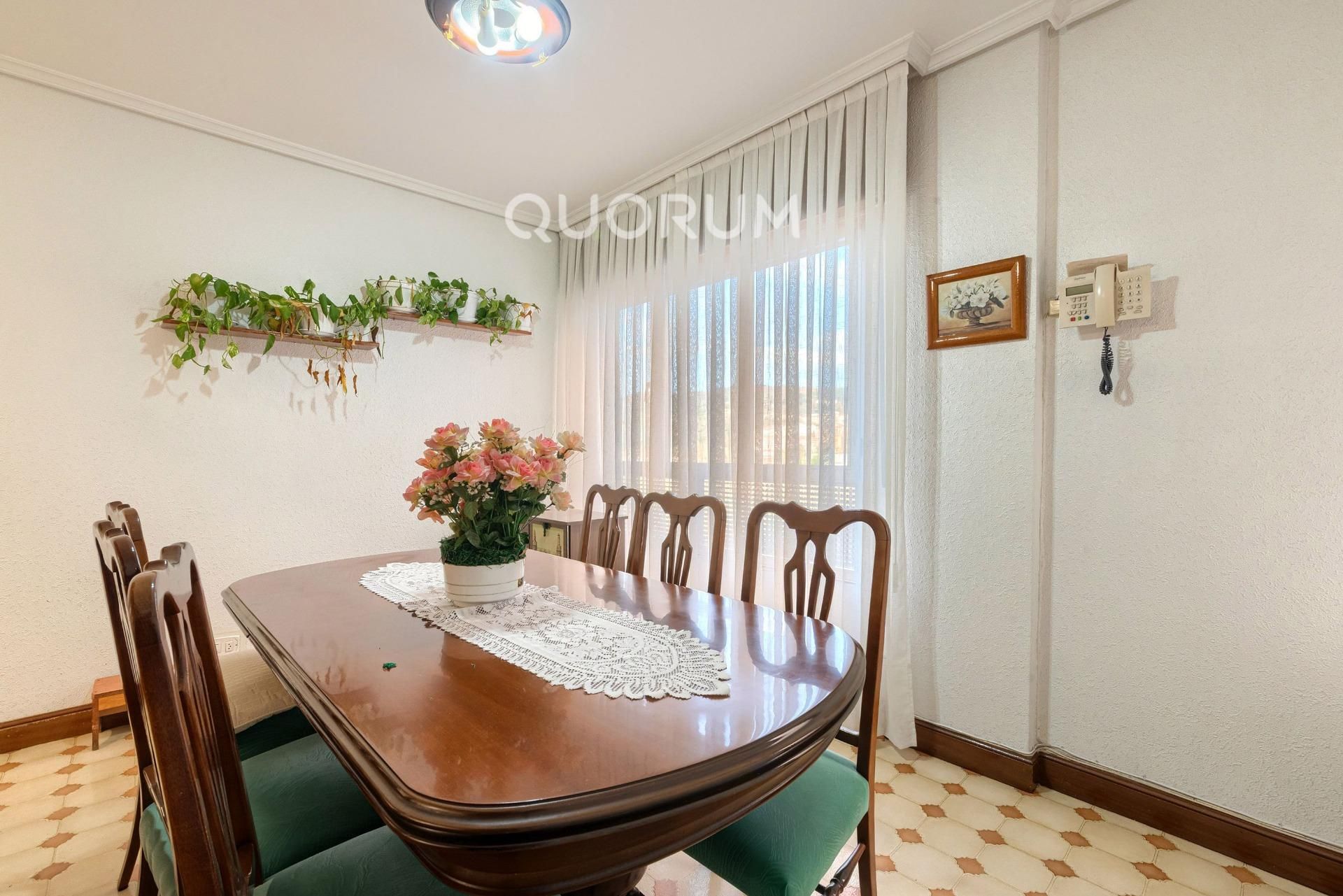 Dining room of Flat for sale in Basauri   with Heating and Balcony