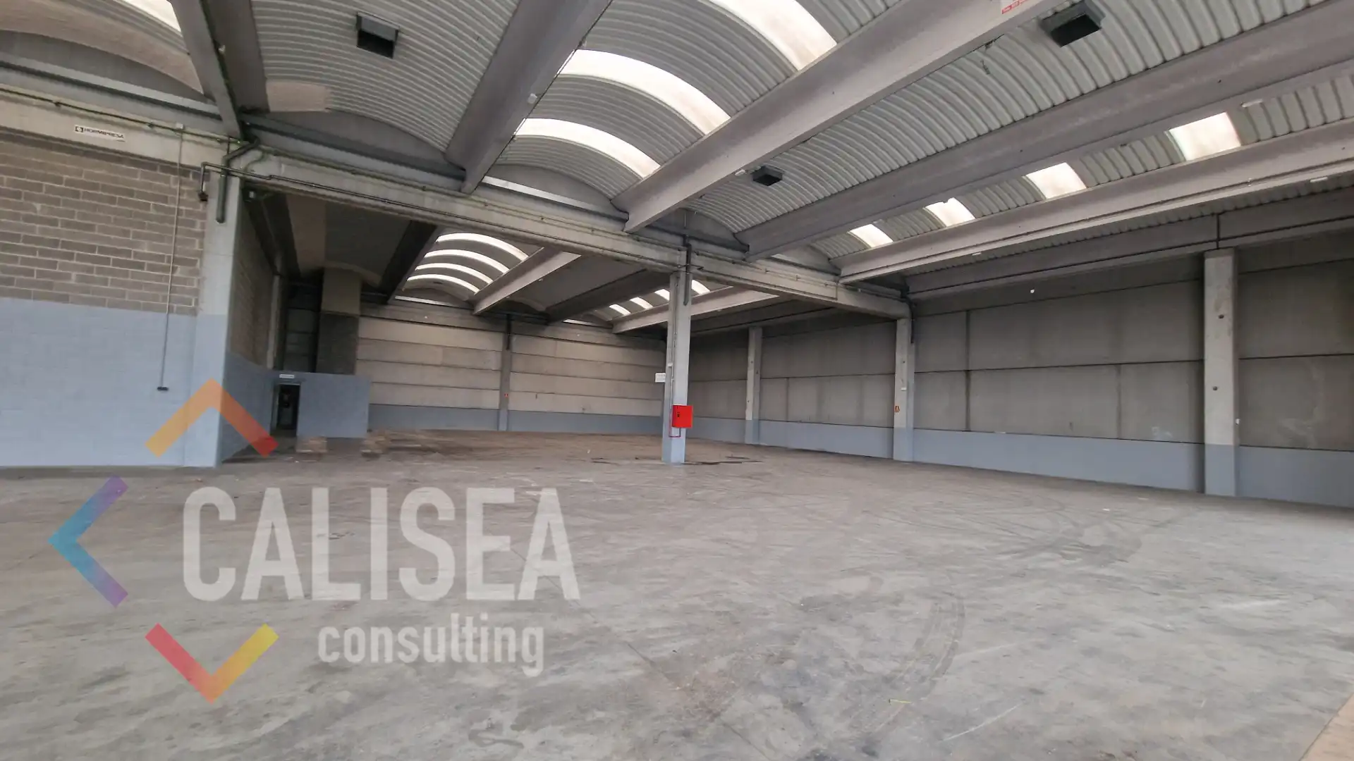 Nau industrial de lloguer en Terrassa