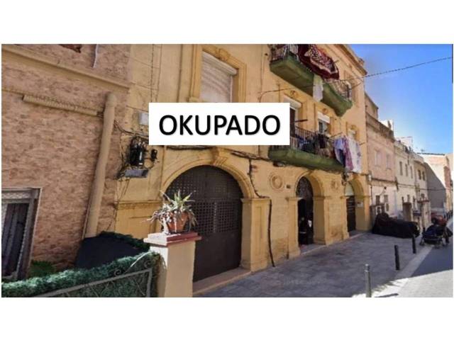 Piso en Venta en Aviador Ruiz de Alda en La Marina del Port