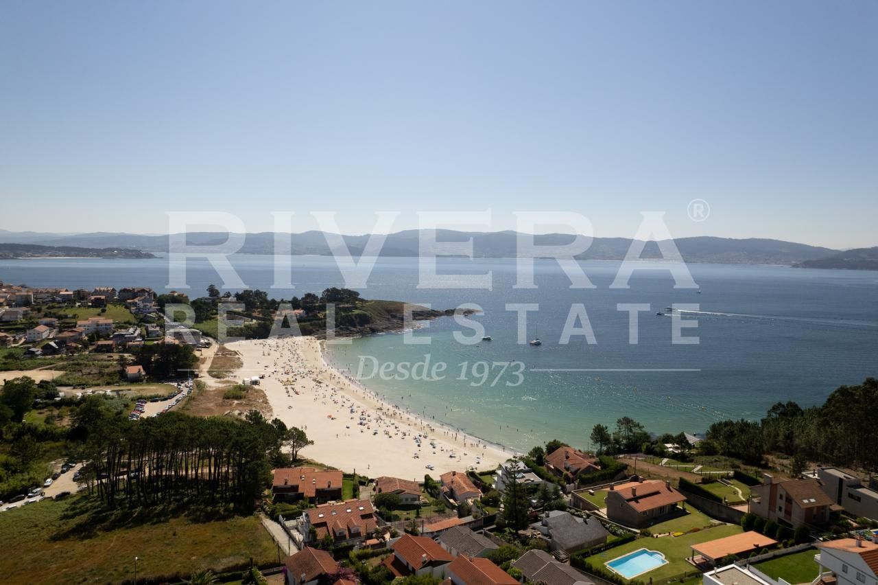 Exterior view of House or chalet for sale in Sanxenxo  with Heating, Private garden and Terrace