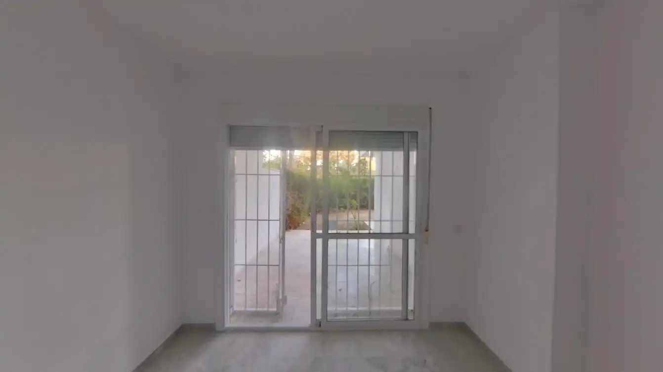 Jardín de Piso en venta en Marbella con Calefacción, Terraza y Piscina comunitaria