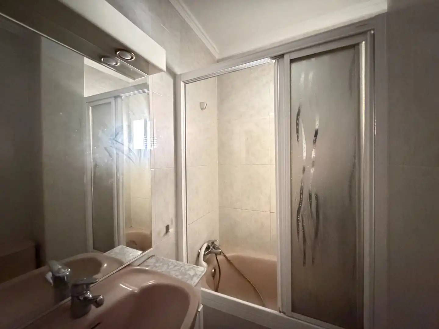 Baño de Piso en venta en Leganés con Calefacción, Terraza y Trastero