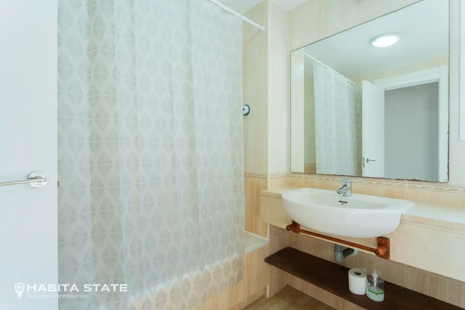 Baño de Apartamento en venta en El Ejido con Terraza, Amueblado y Horno