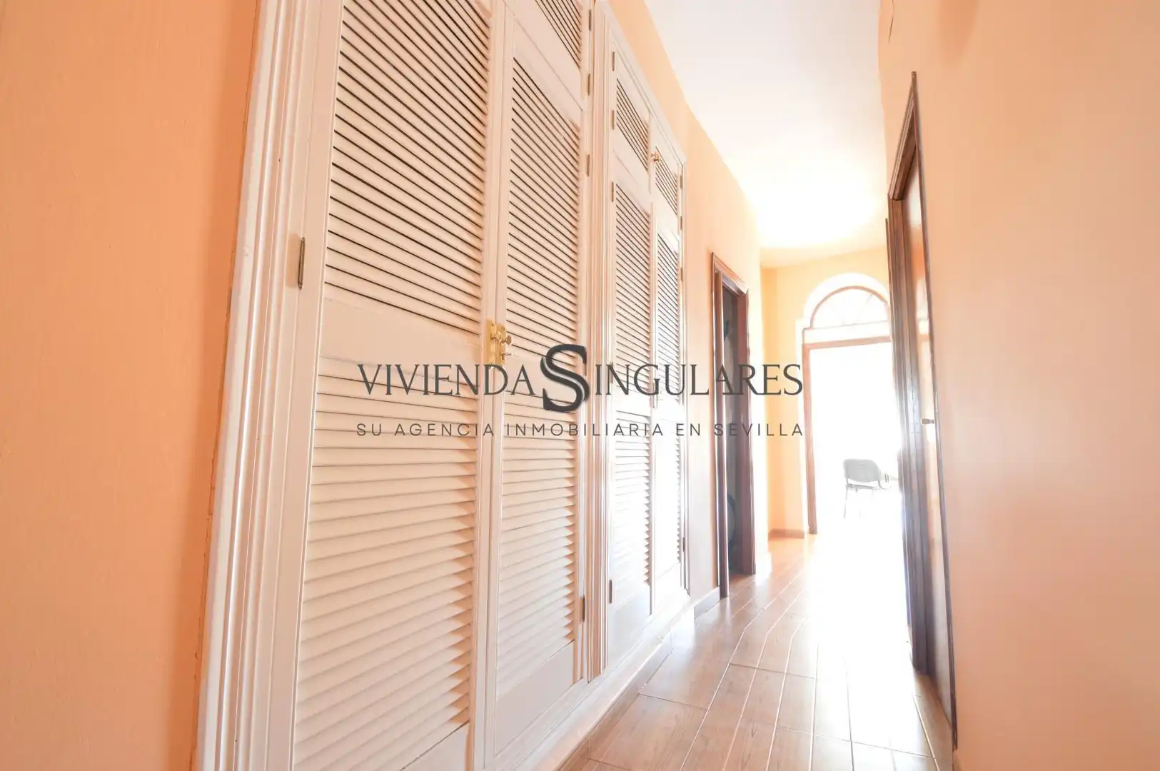 Houses for sale in Arroyomolinos de León  with Terrace and Balcony