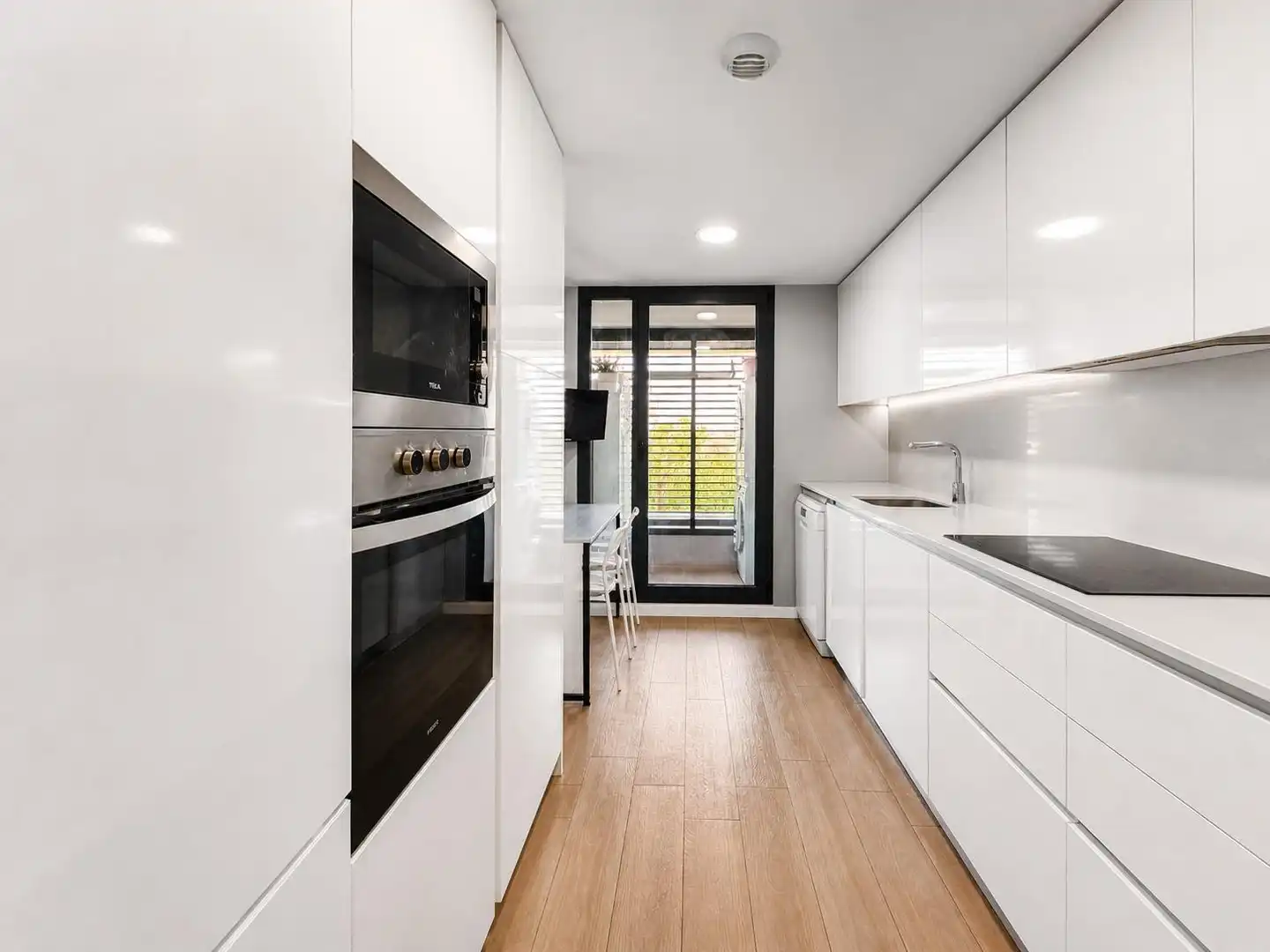 Küche von Wohnung zum Verkauf in Valencia mit Klimaanlage, Terrasse und Abstellraum