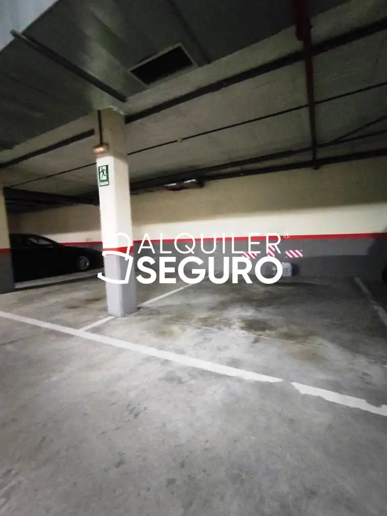 Parking de Piso de alquiler en Paracuellos de Jarama con Aire acondicionado, Calefacción y Terraza