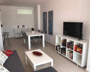 Sala d'estar de Pis de lloguer en Algeciras amb Aire condicionat i Moblat