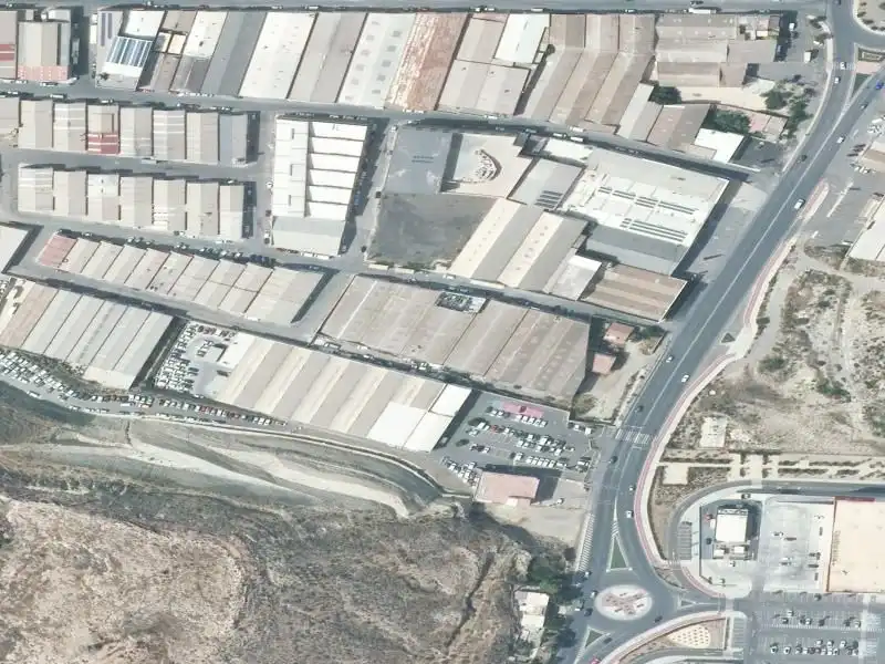 Nau industrial en venda a Calle Almendro, imagen 2