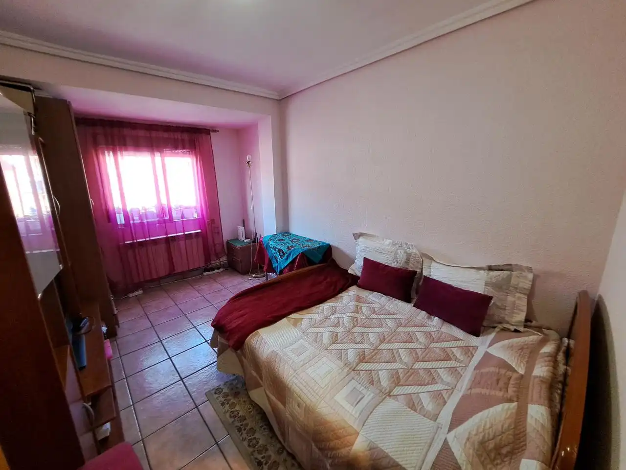 Habitación de Piso en venta en Zaragoza con Calefacción, Terraza y Trastero