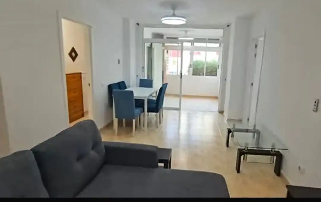 Apartment with pool to rent in El drago
