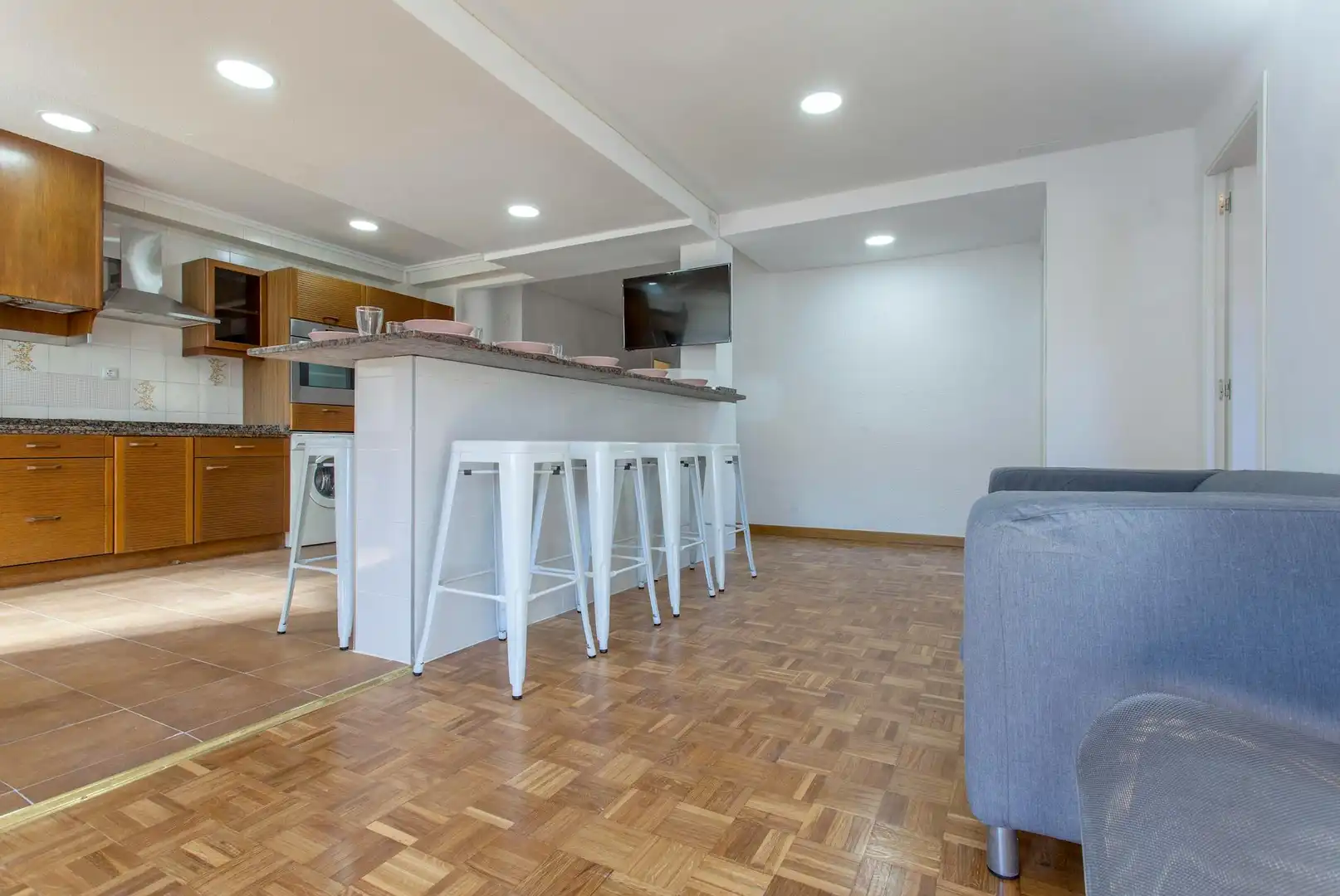 Kitchen of Flat for share in Valencia  with Air Conditioner, Heating and Furnished