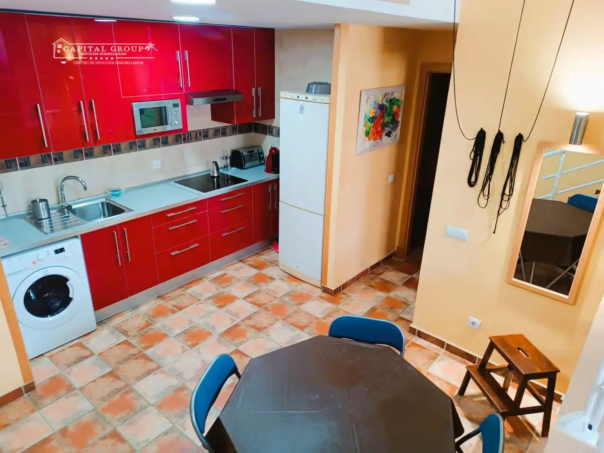 Cocina de Apartamento de alquiler en Punta Umbría con Amueblado, Lavadora y Microondas