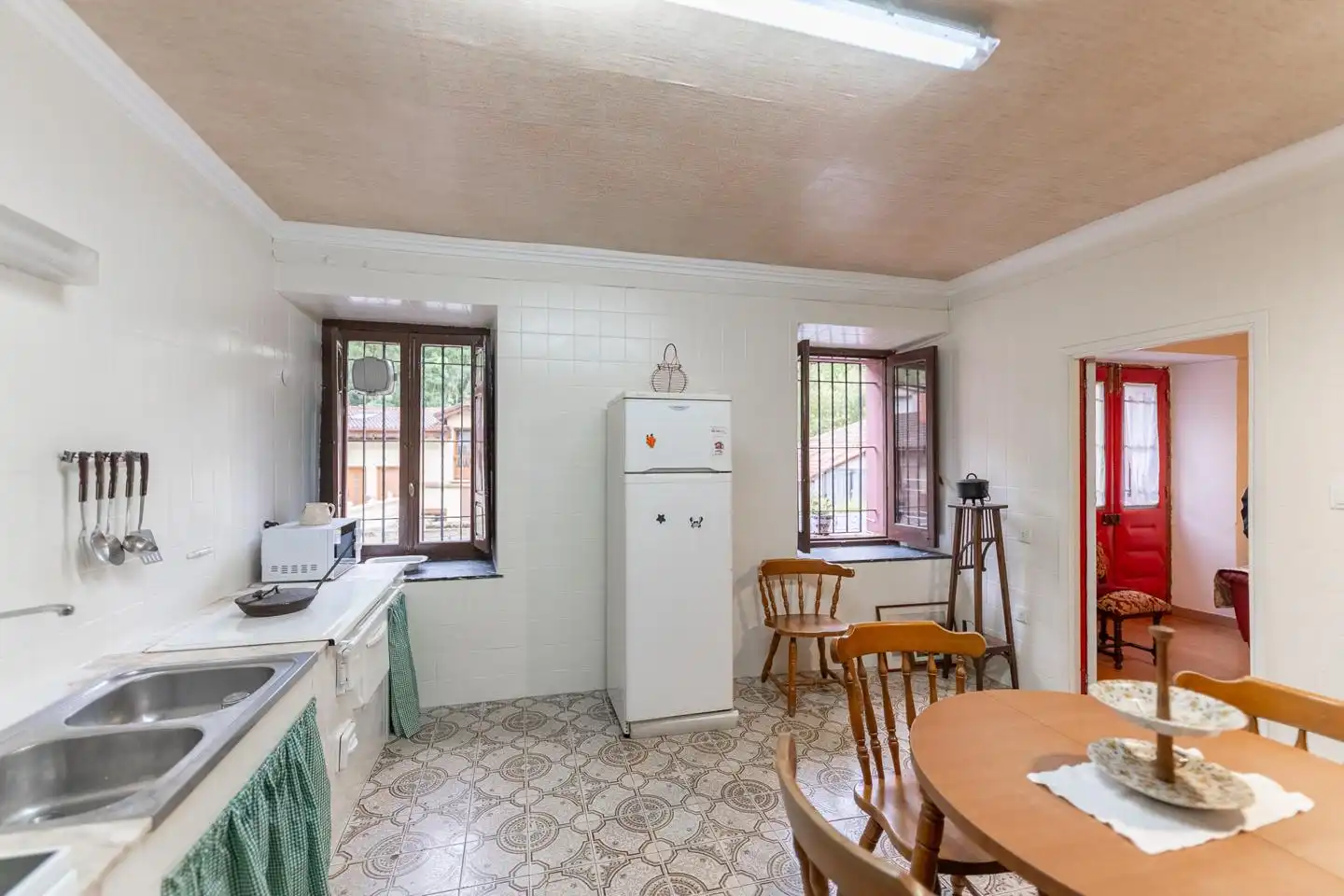 Cocina de Casa adosada en venta en Somiedo con Calefacción, Jardín privado y Terraza