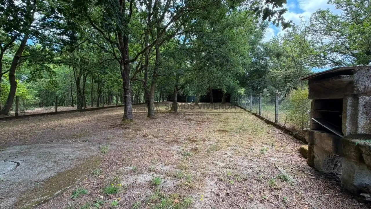 Casa o xalet en venda en Ourense Capital  amb Calefacció, Jardí privat i Terrassa