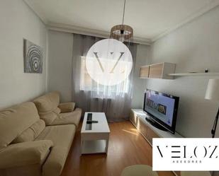 Living room of Flat for sale in Salamanca Capital  with Heating, Furnished and Oven