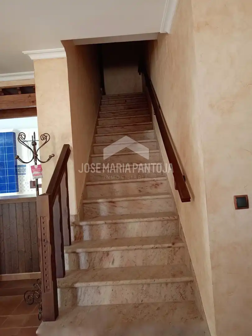 Casa o xalet en venda en Arcos de la Frontera amb Calefacció, Jardí privat i Traster