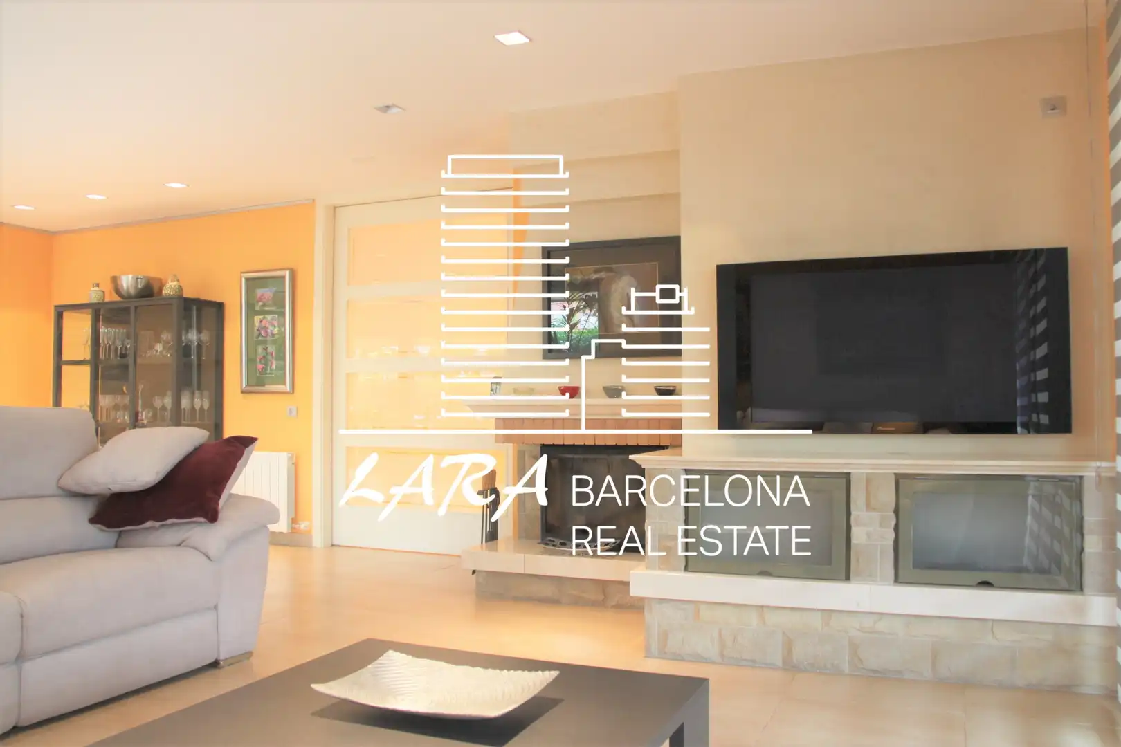 Sala de estar de Casa o chalet de alquiler con opción a compra en Viladecans con Aire acondicionado, Calefacción y Jardín privado