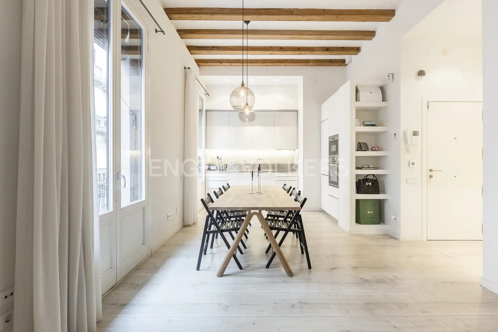 Comedor de Loft de alquiler en Barcelona con Calefacción, Terraza y Amueblado