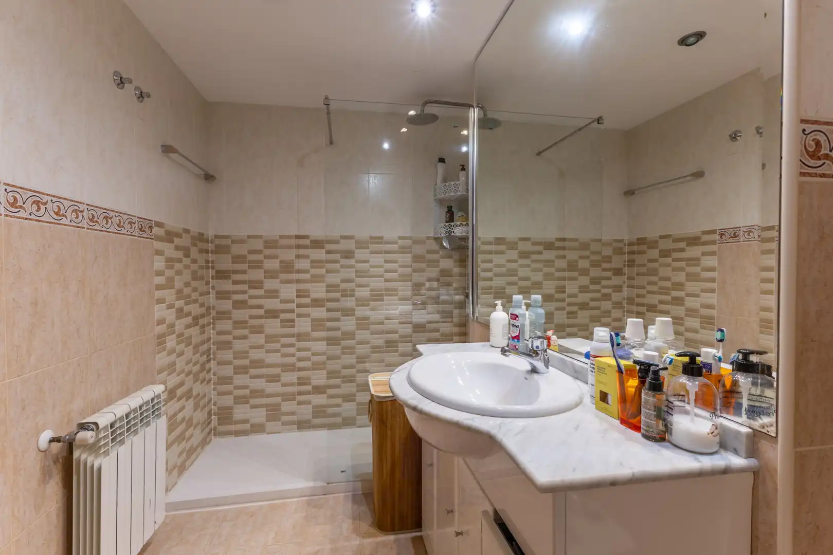 Baño de Apartamento en venta en Torre en Conill - Cumbres de San Antonio 